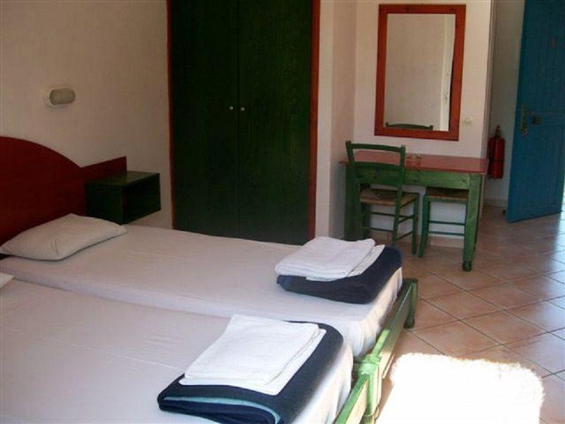 Royal Garden Apartments Kavos Ngoại thất bức ảnh