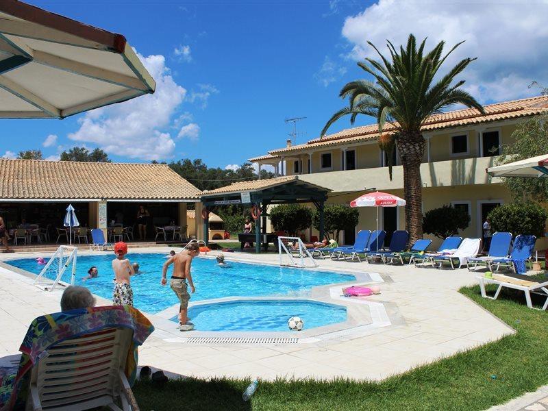 Royal Garden Apartments Kavos Ngoại thất bức ảnh