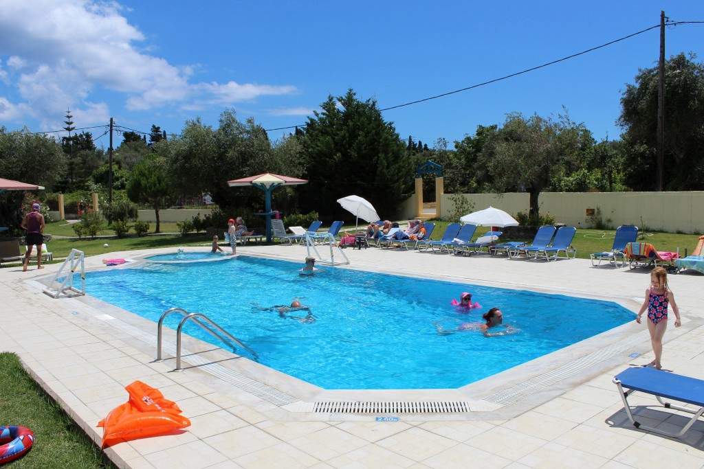 Royal Garden Apartments Kavos Ngoại thất bức ảnh